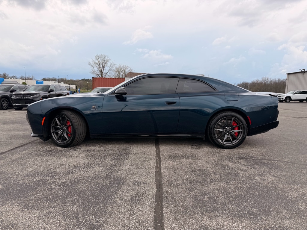 Used 2024 Dodge Charger Daytona Scat Pack with VIN 2C3CDBDK2RR208509 for sale in Watseka, IL