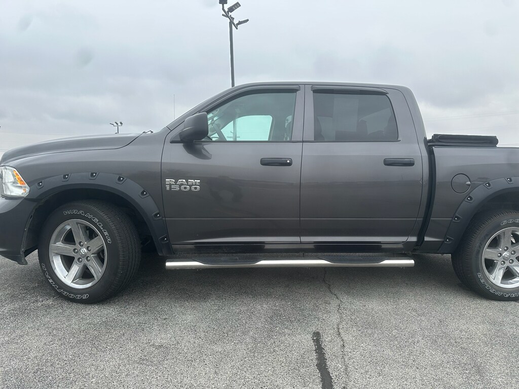 2018 Ram 1500 Express photo 2
