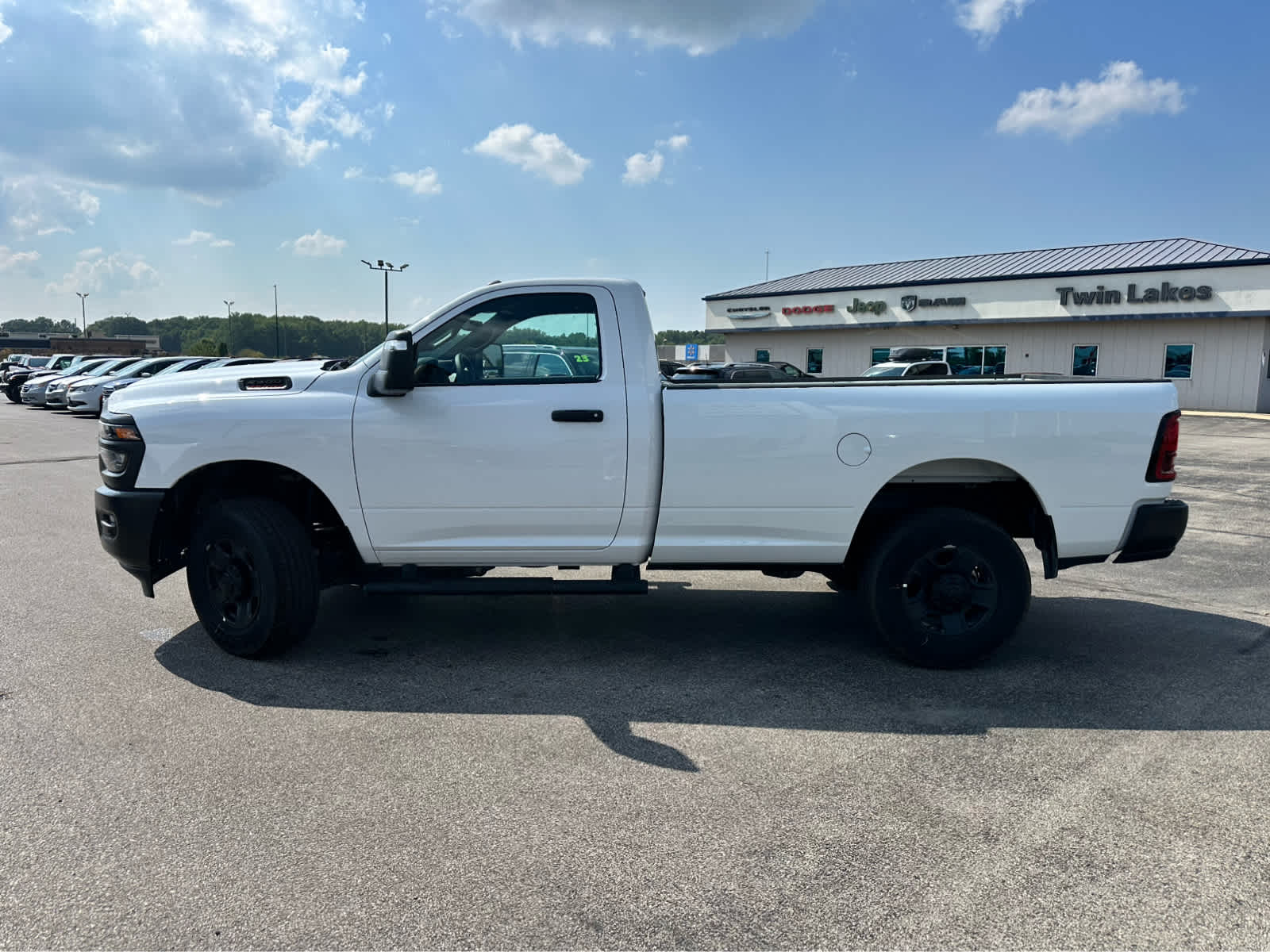 2025 Ram 2500 Tradesman photo 2