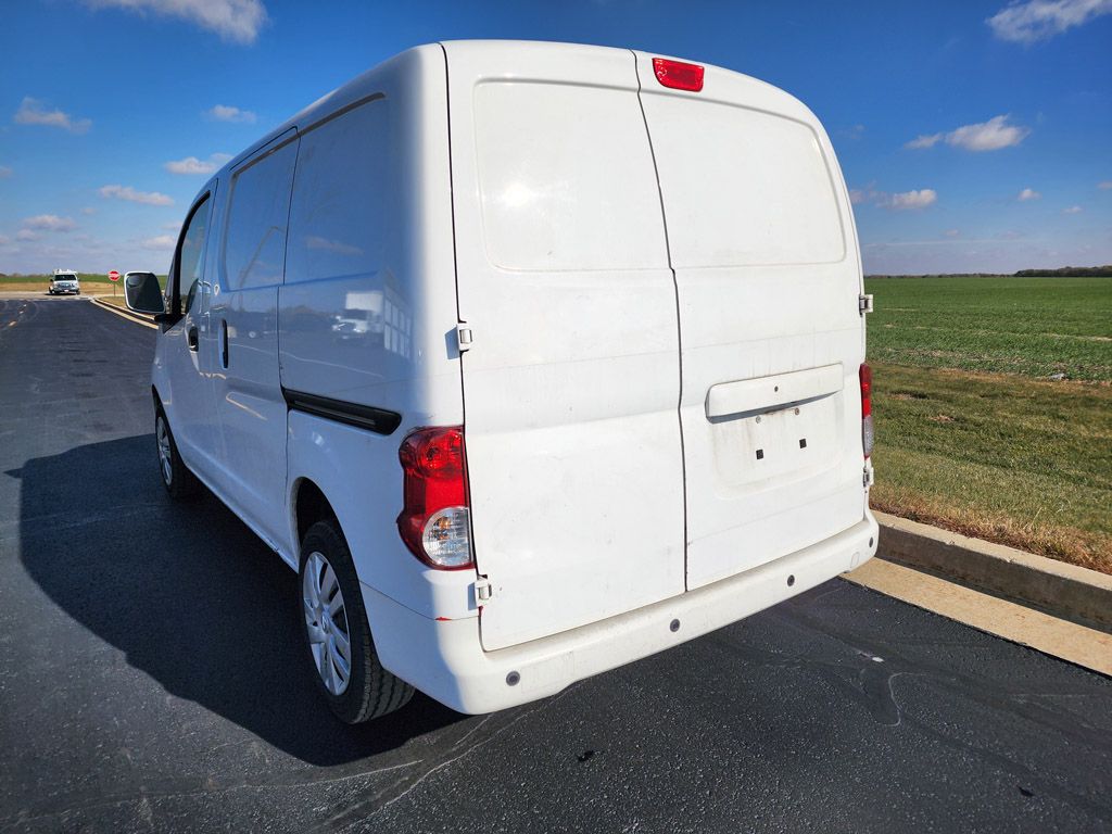 2020 Nissan NV200 SV photo 3