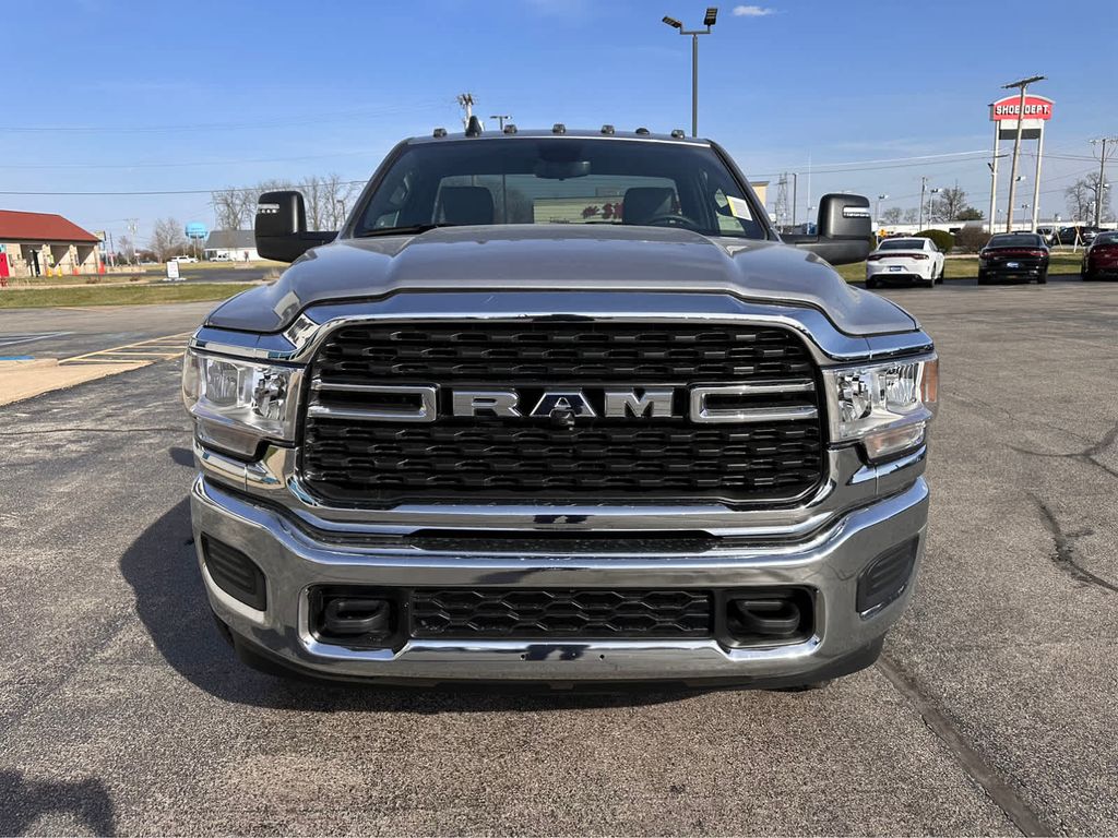 2024 Ram 2500 Tradesman photo 3