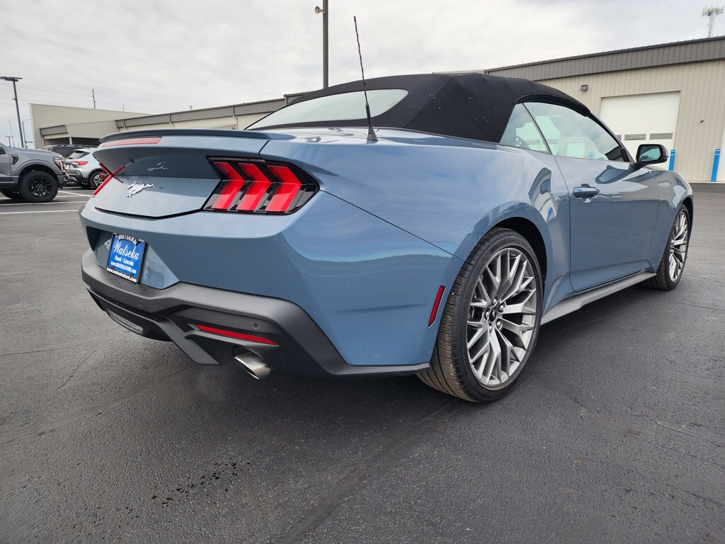 2024 Ford Mustang EcoBoost Premium Convertible photo 4