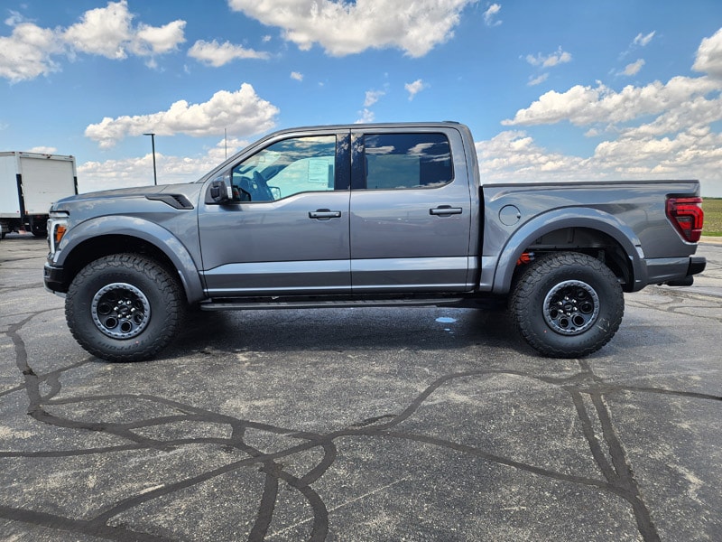 2025 Ford F-150 Raptor - Photo 9