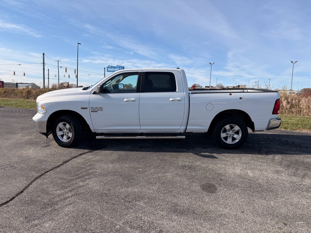 2021 Ram 1500 Classic SLT photo 2