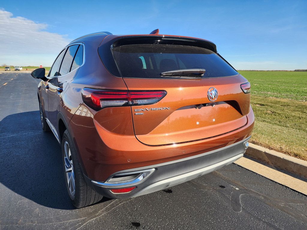 2021 Buick Envision Essence photo 3