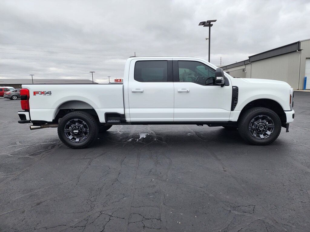 2024 Ford F-250 XLT photo 3