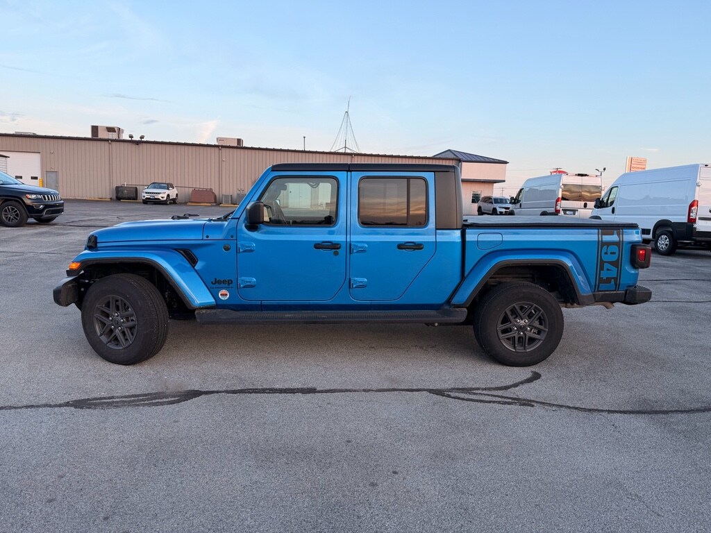 Used 2024 Jeep Gladiator Sport Cab; Crew