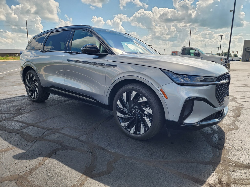 Used 2024 Lincoln Nautilus Reserve SUV