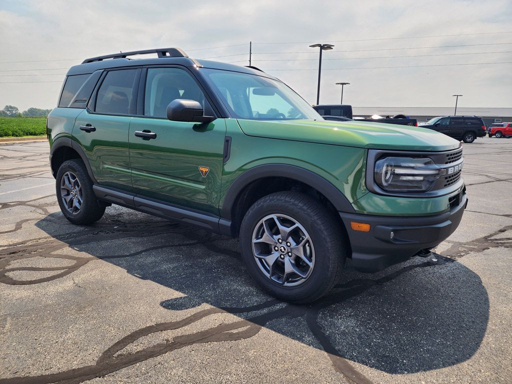 2024 Ford Bronco Sport Badlands photo 2