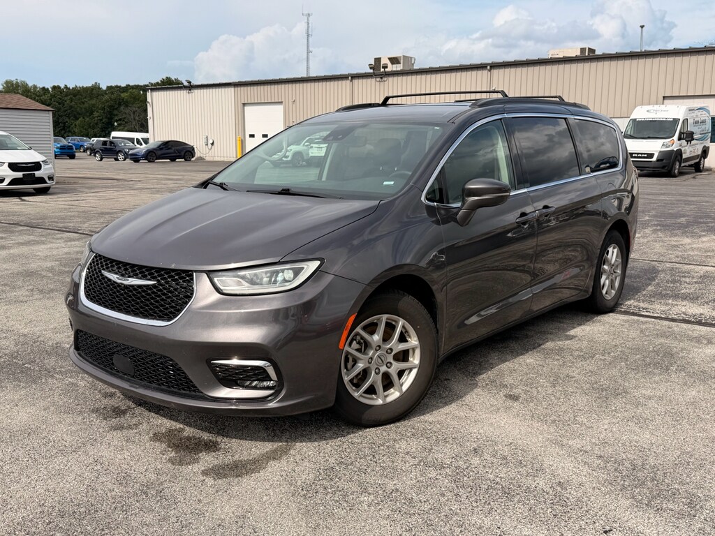 Used 2022 Chrysler Pacifica