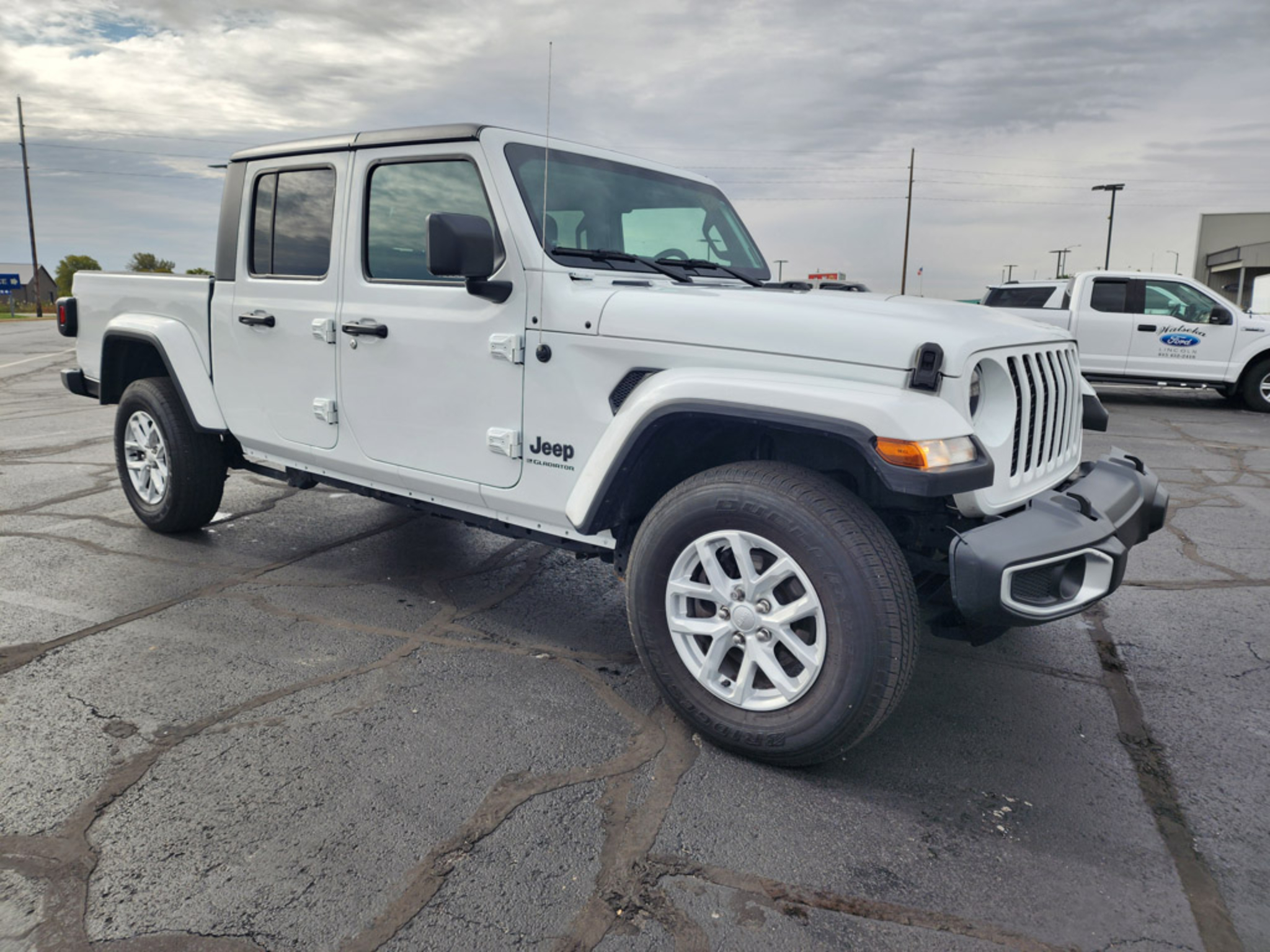 Used 2023 Jeep Gladiator Sport Crew Cab Short Bed Truck