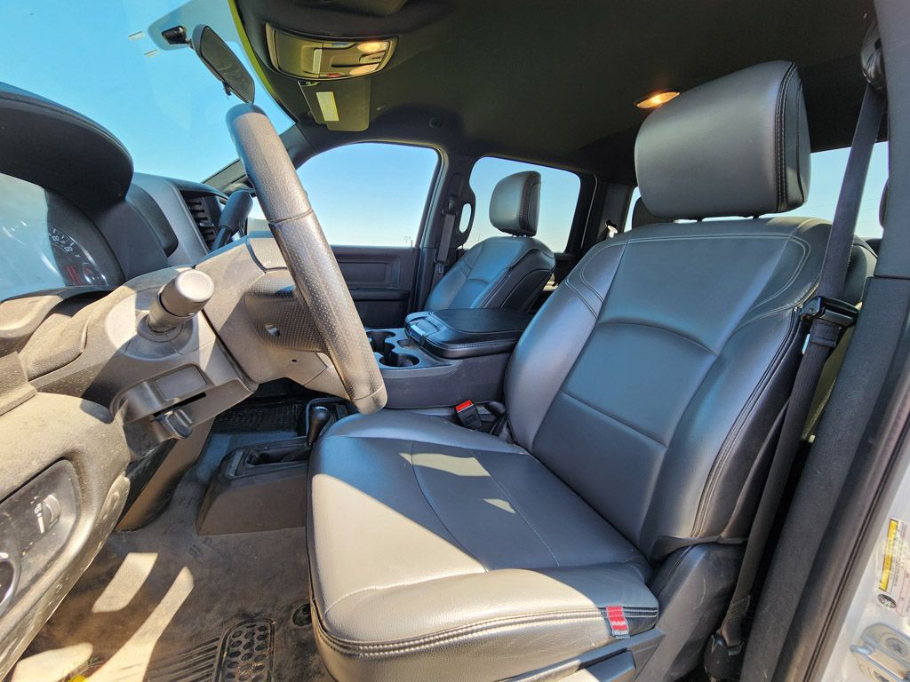 2022 Ram 2500 Tradesman photo 4