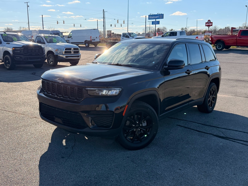 2024 Jeep Grand Cherokee Altitude's photo