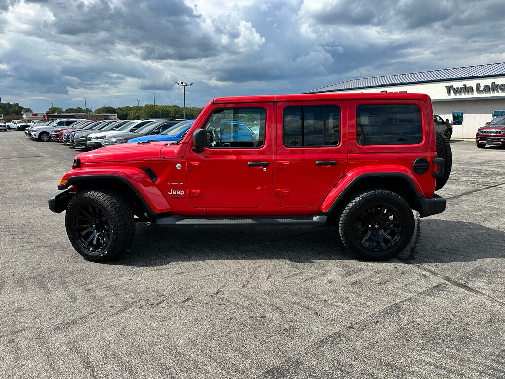 2021 Jeep Wrangler Unlimited Sahara photo 2
