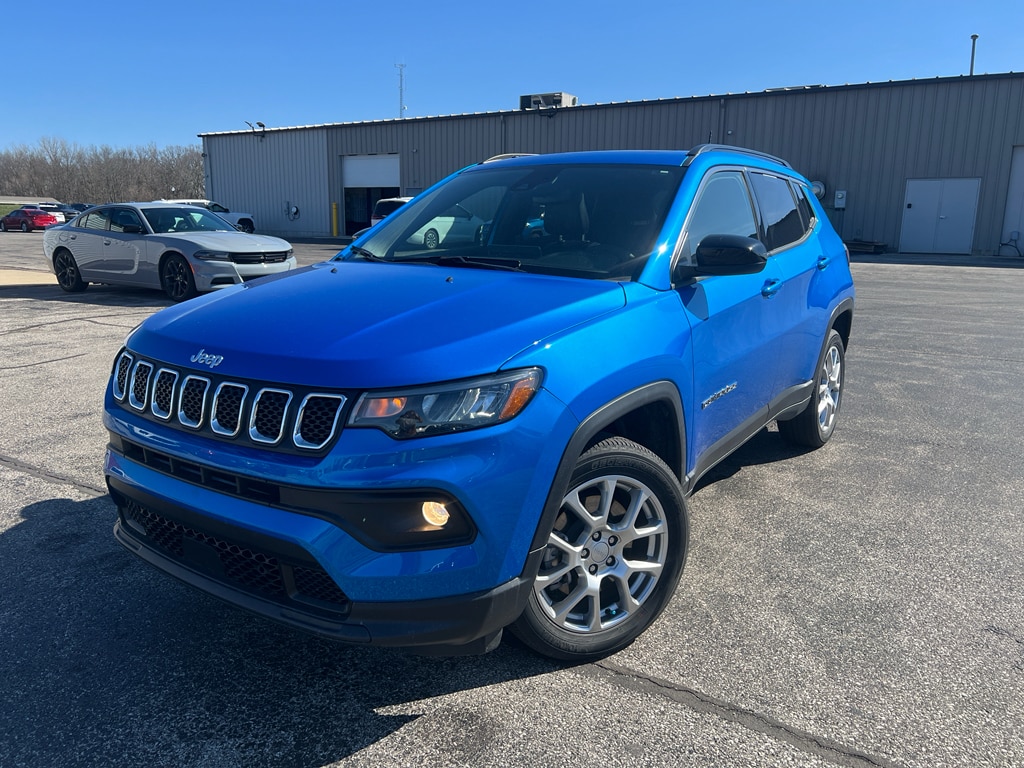 2023 Jeep Compass Latitude Lux
