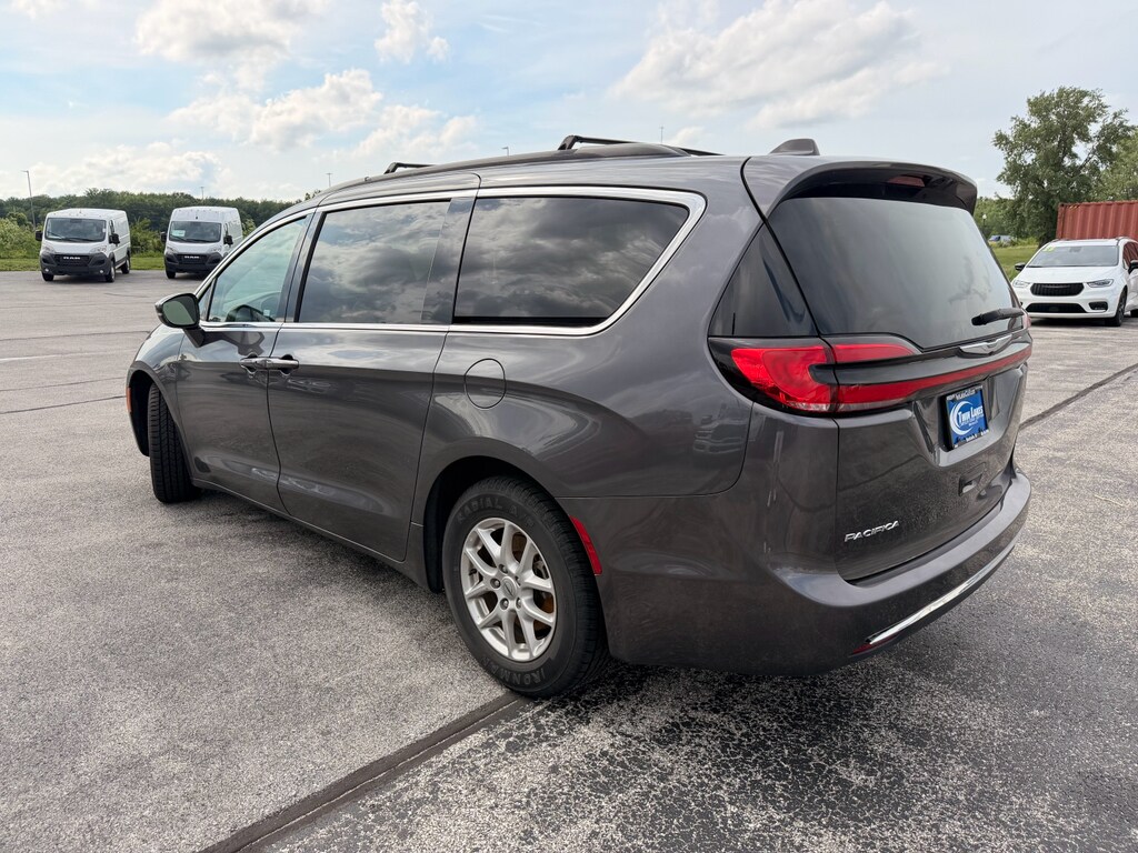 Used 2022 Chrysler Pacifica