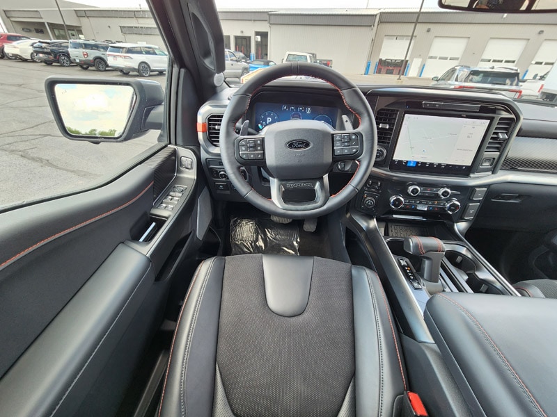 2025 Ford F-150 Raptor - Photo 24