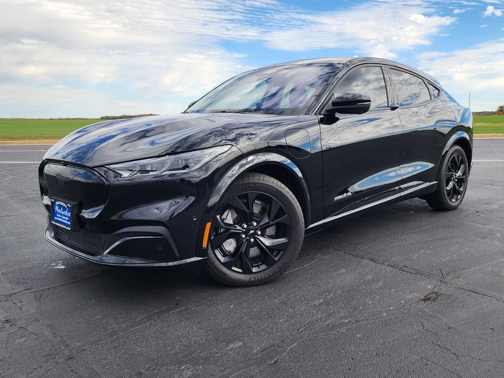 Used 2023 Ford Mustang Mach-E Premium SUV