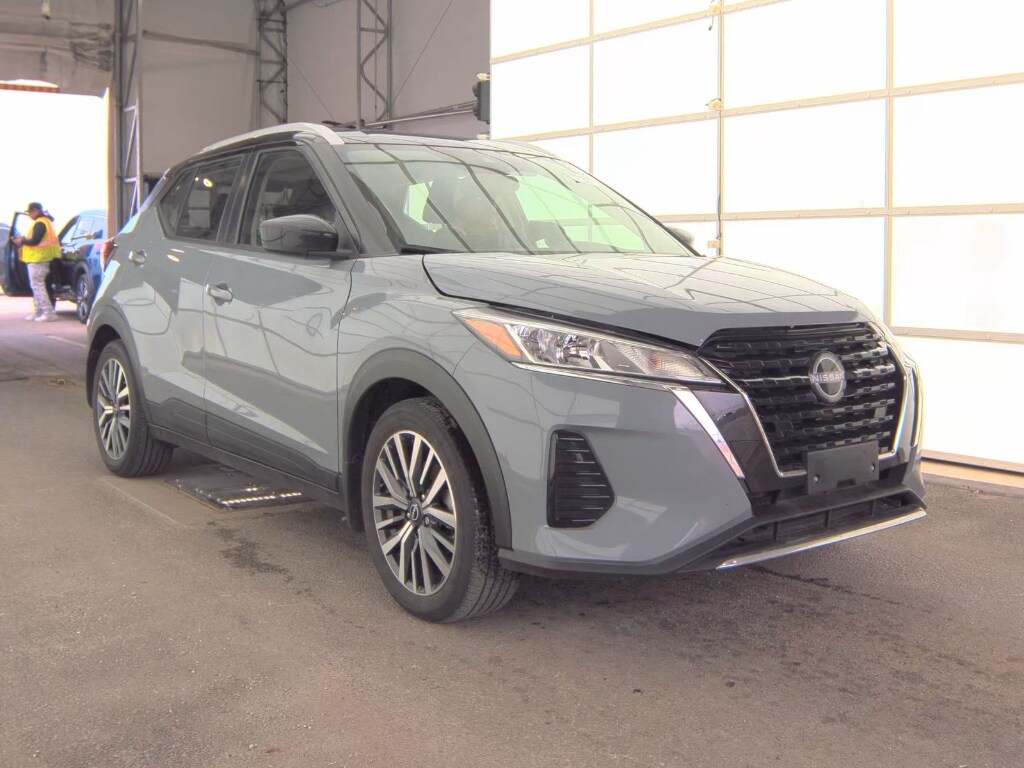 Used 2023 Nissan Kicks