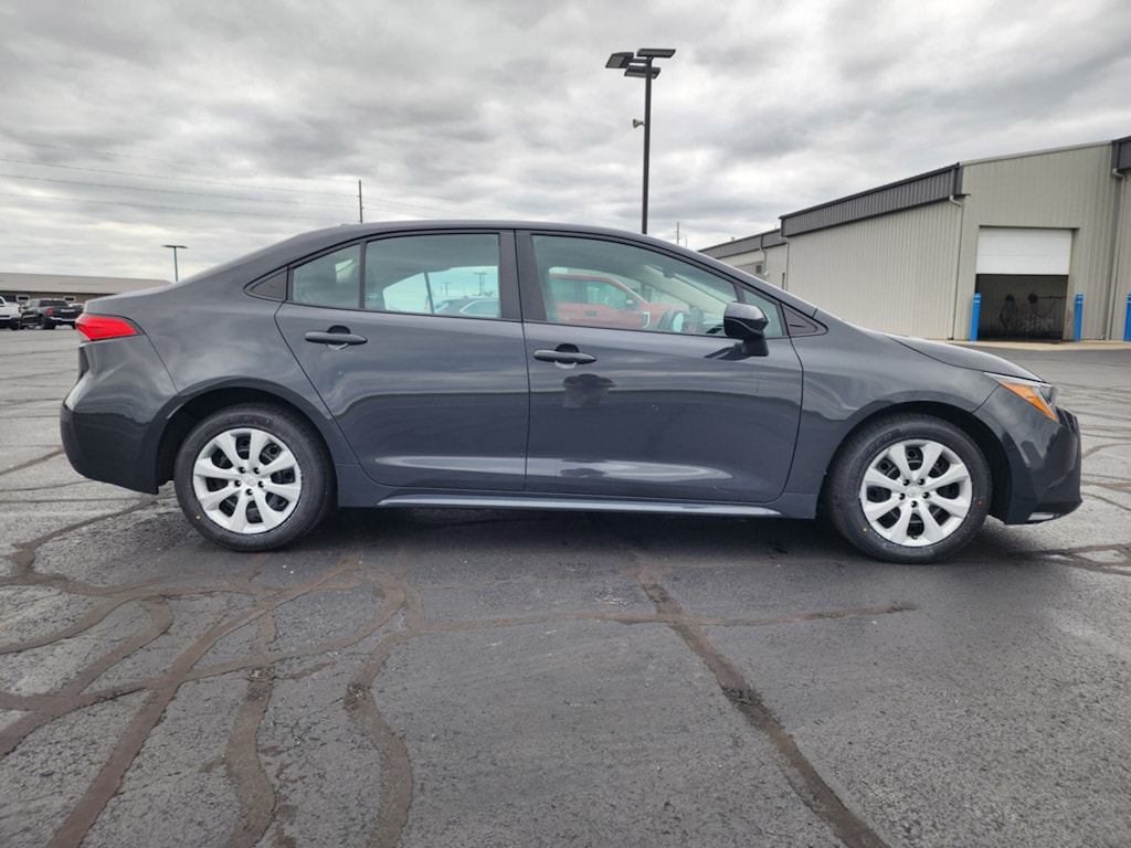 Used 2024 Toyota Corolla LE Sedan