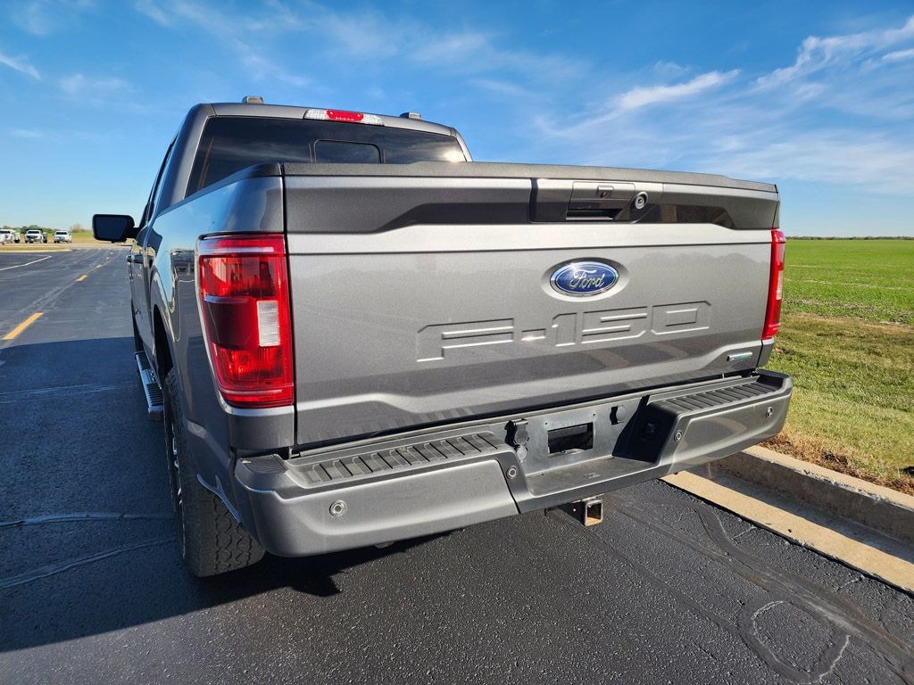 Used 2021 Ford F-150 XLT Crew Cab Short Bed Truck