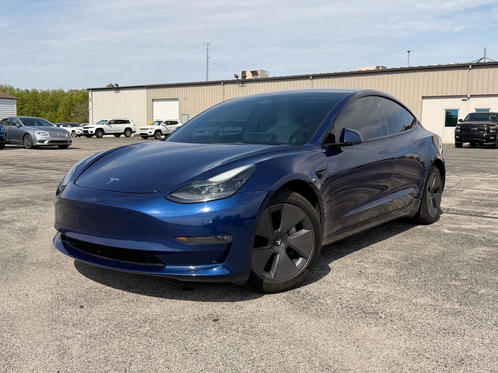 2022 Tesla Model 3 Long Range Dual Motor All-Wheel Drive's photo