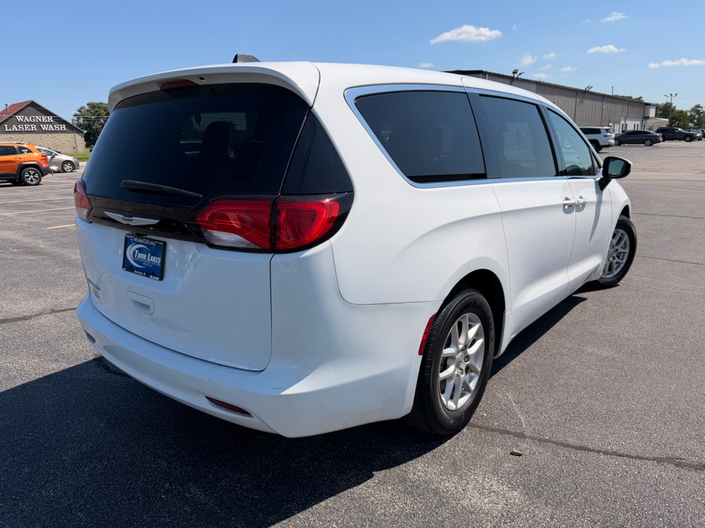 Used 2023 Chrysler Voyager