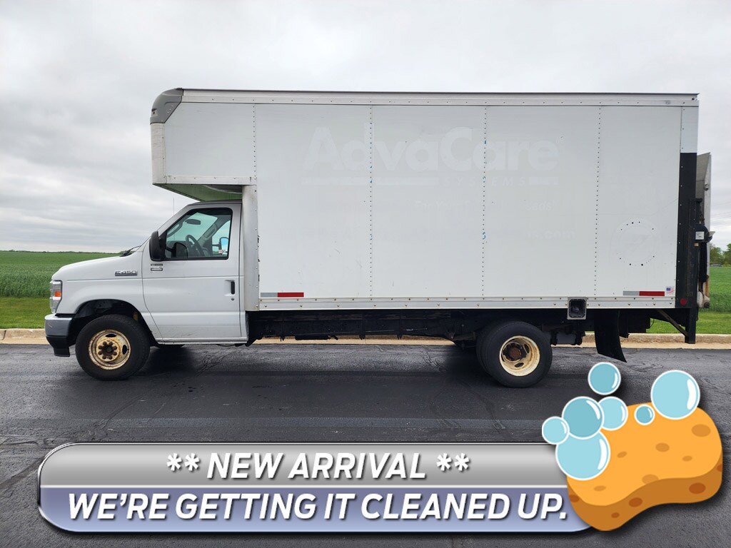 Used 2021 Ford Econoline 450 Cutaway Base DRW Chassis Truck