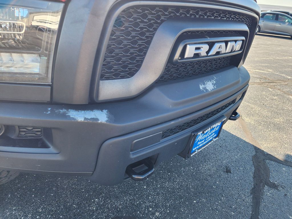 2019 Ram 1500 Classic SLT photo 4