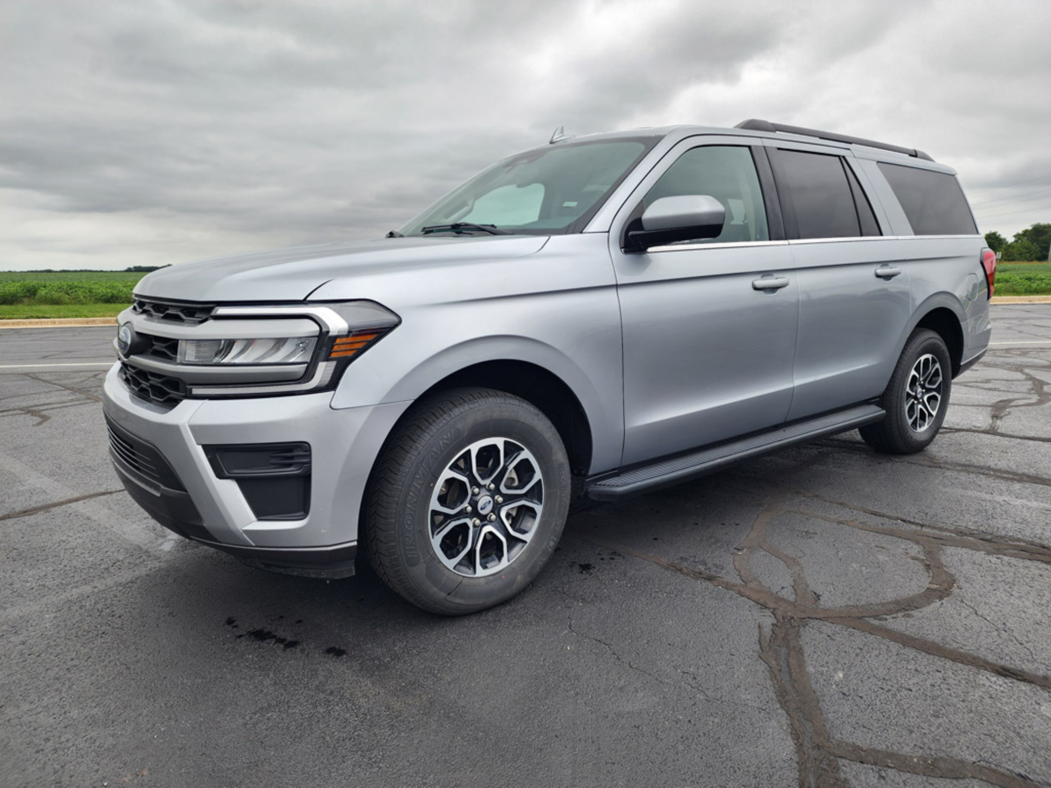 2024 Ford Expedition MAX XLT SUV