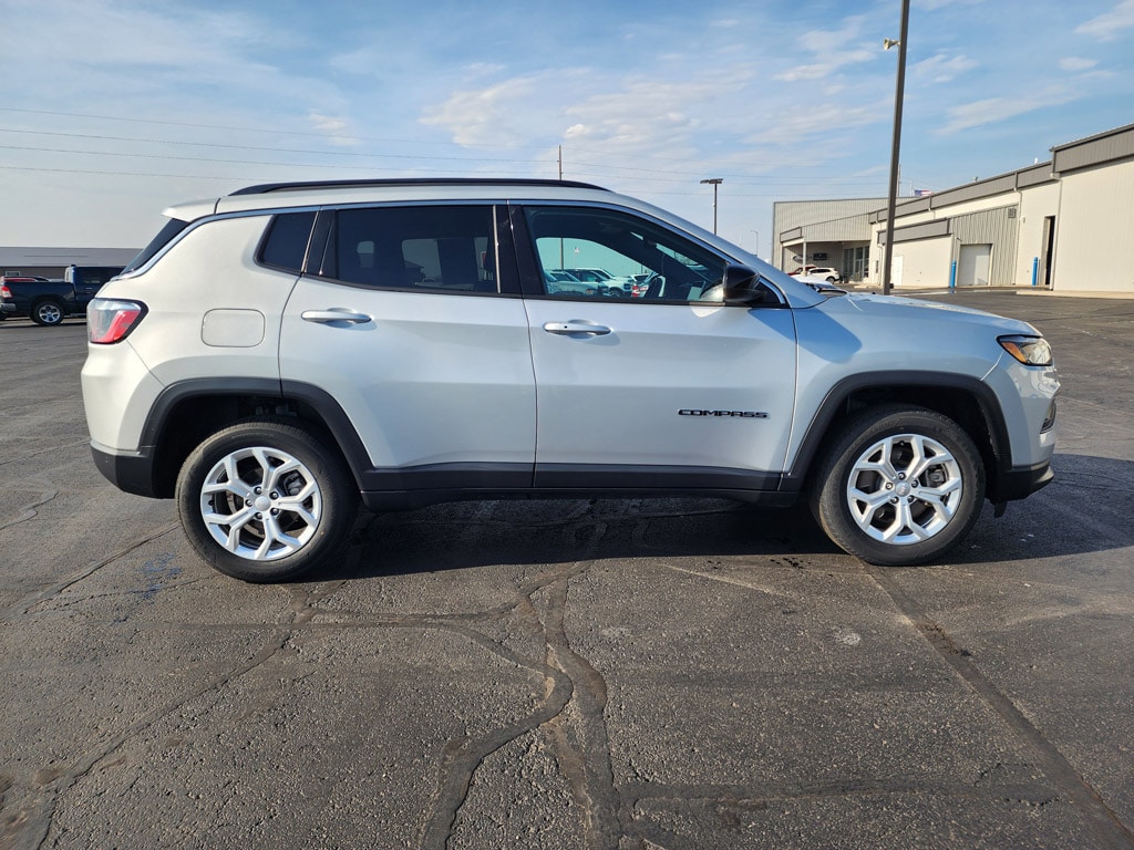 Used 2024 Jeep Compass Latitude SUV