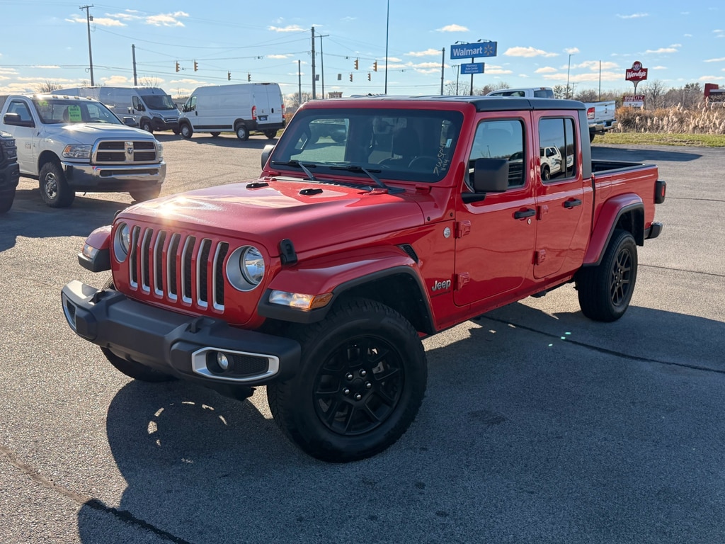 2023 Jeep Gladiator Overland's photo