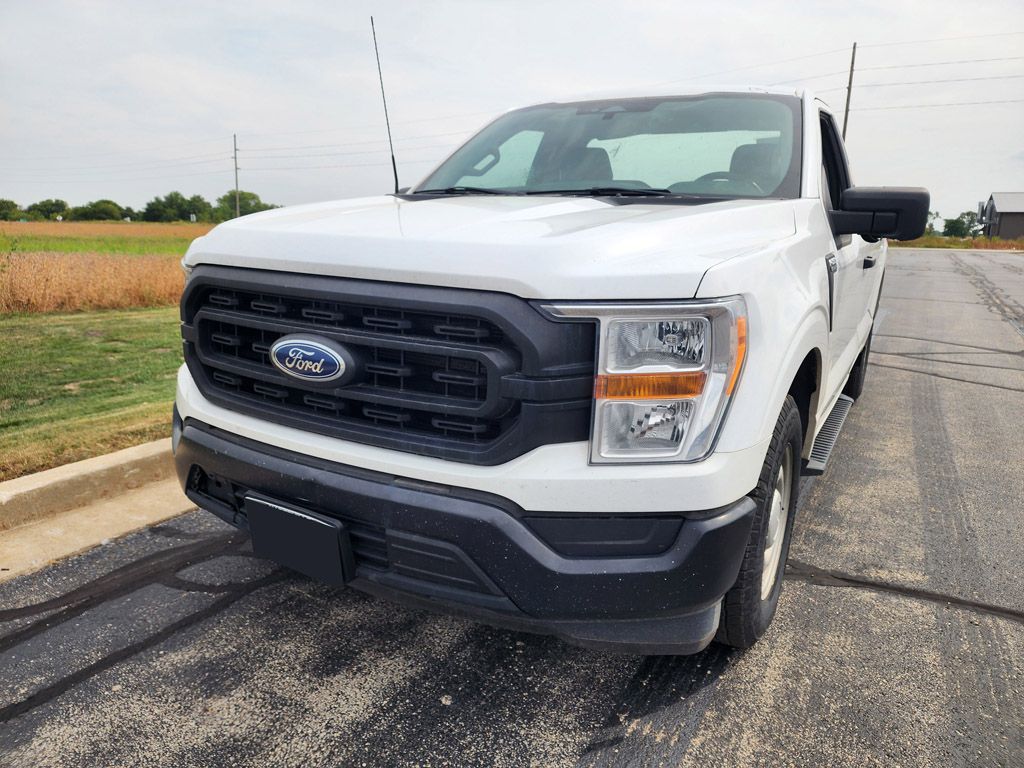 2022 Ford F-150 XL photo 2