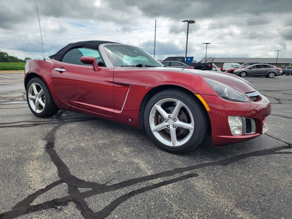 Used 2009 Saturn Sky Red Line with VIN 1G8MT35X89Y101084 for sale in Watseka, IL