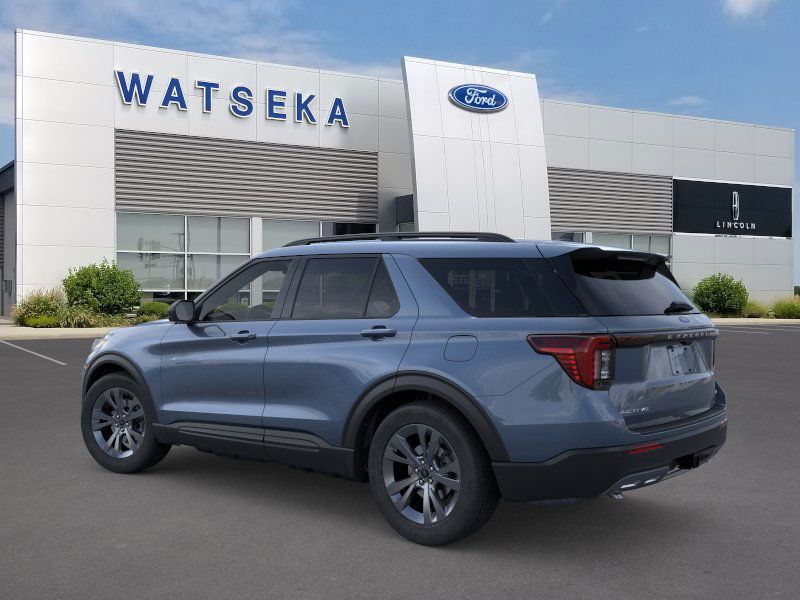 2026 Ford Explorer photo 4