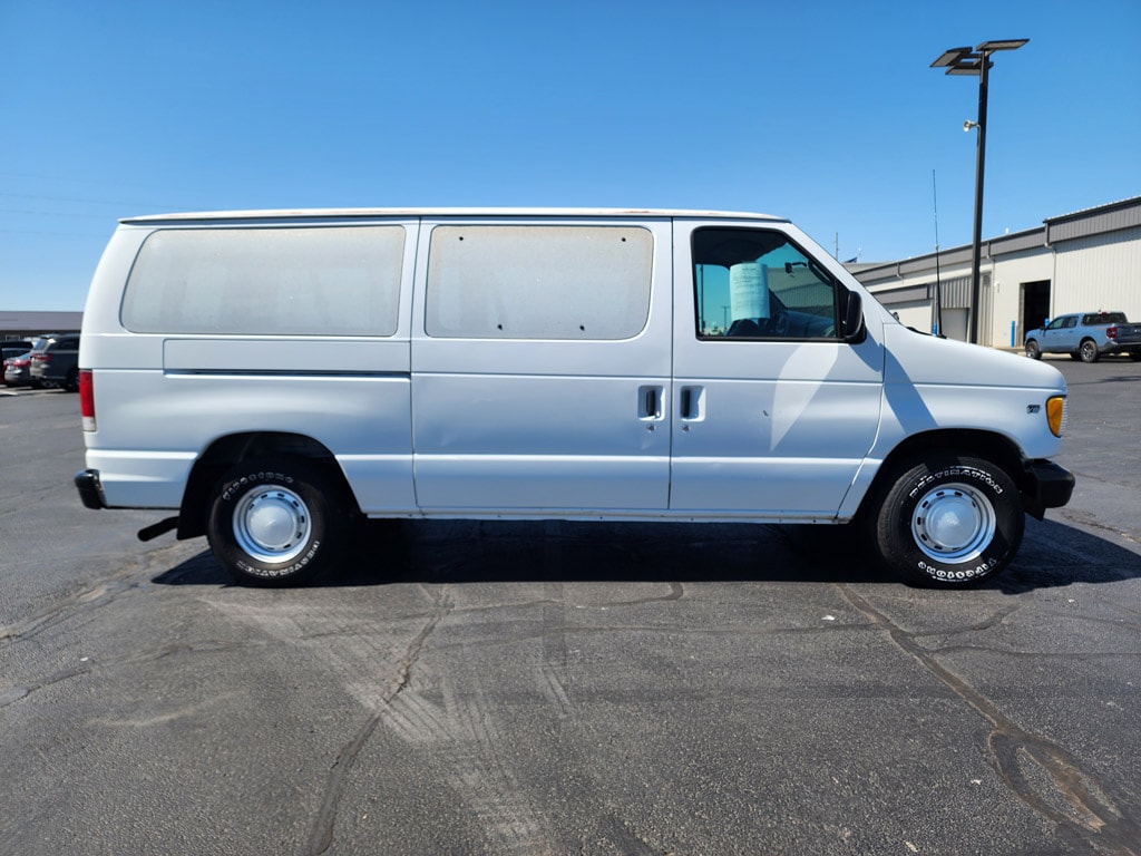 Used 2001 Ford Econoline 150 Van