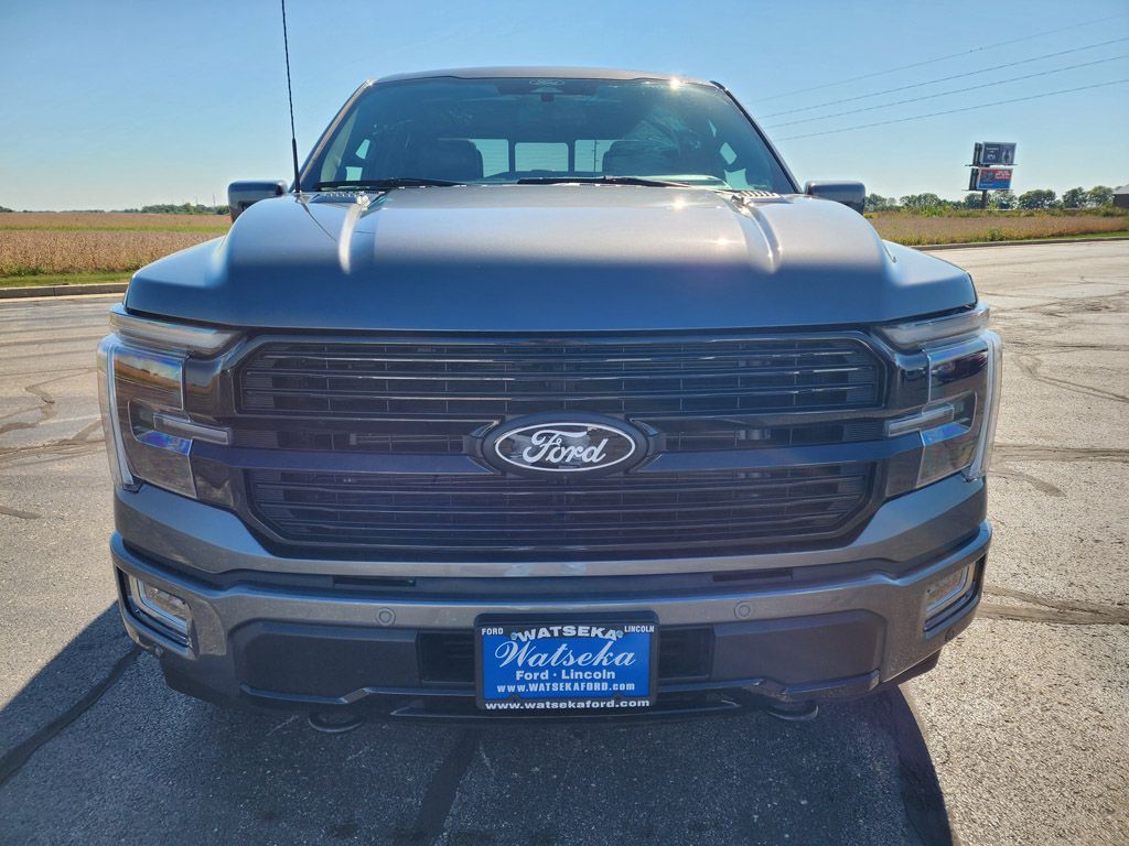 2024 Ford F-150 Platinum photo 2