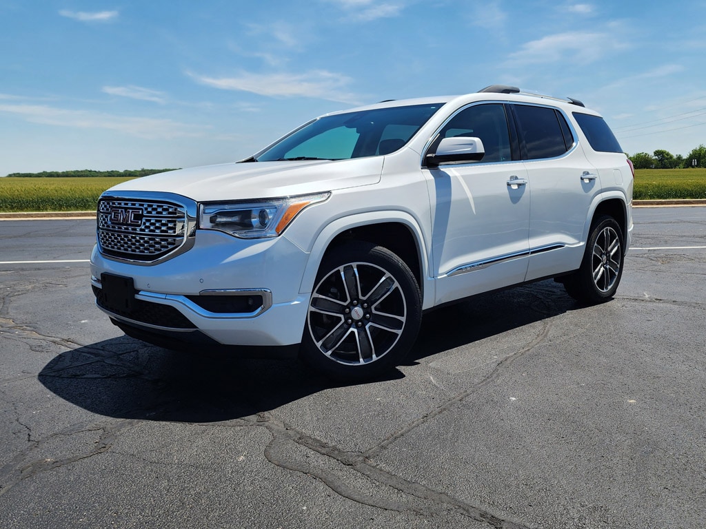 2017 GMC Acadia Denali FWD's photo