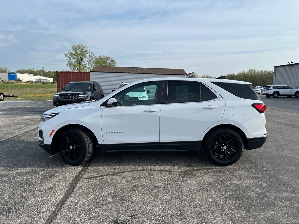 Used 2023 Chevrolet Equinox LT with VIN 3GNAXKEGXPS175741 for sale in Watseka, IL