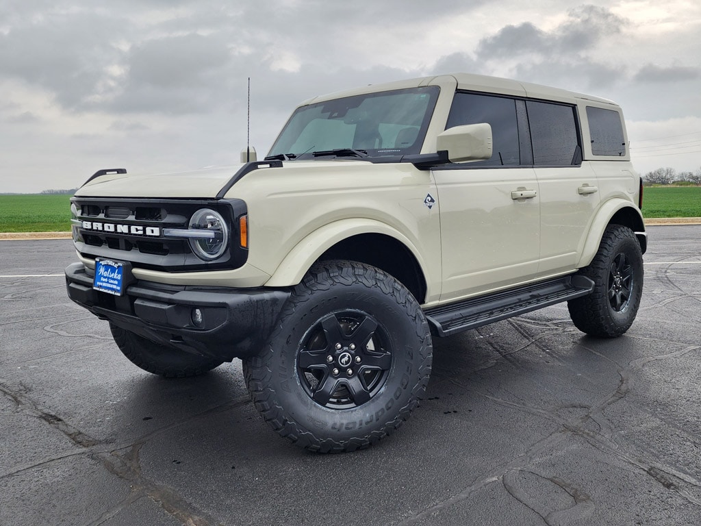 2025 Ford Bronco Outer Banks 4x4's photo