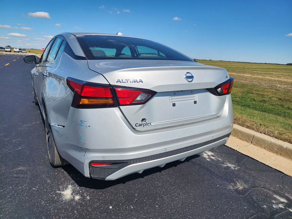 2022 Nissan Altima 2.5 SV photo 3