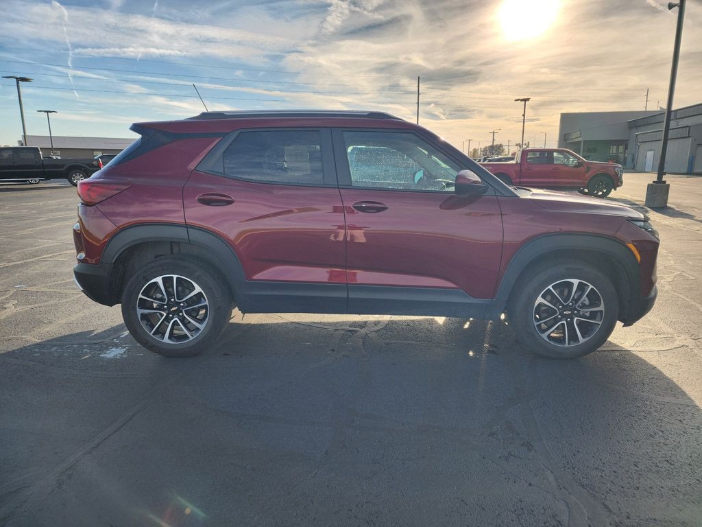 Used 2025 Chevrolet Trailblazer LT SUV
