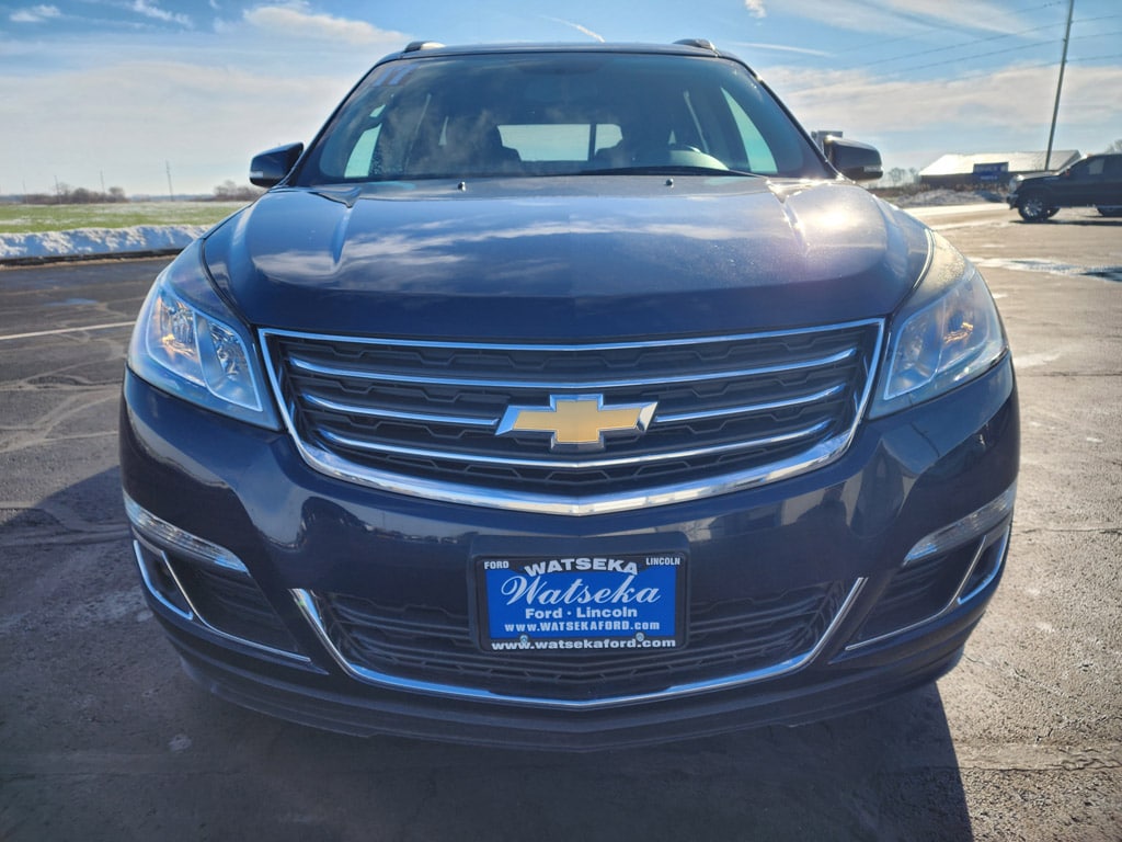 Used 2017 Chevrolet Traverse 1LT with VIN 1GNKRGKD4HJ246084 for sale in Watseka, IL