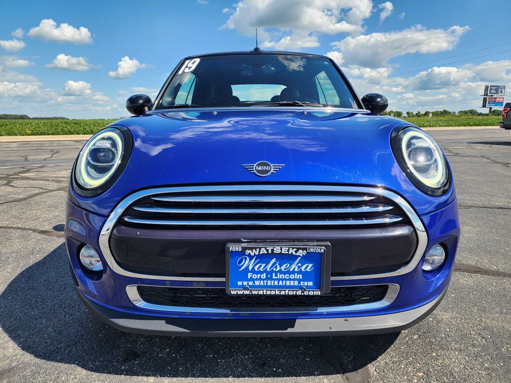 Used 2019 MINI Convertible Base with VIN WMWWG5C52K3E22623 for sale in Watseka, IL