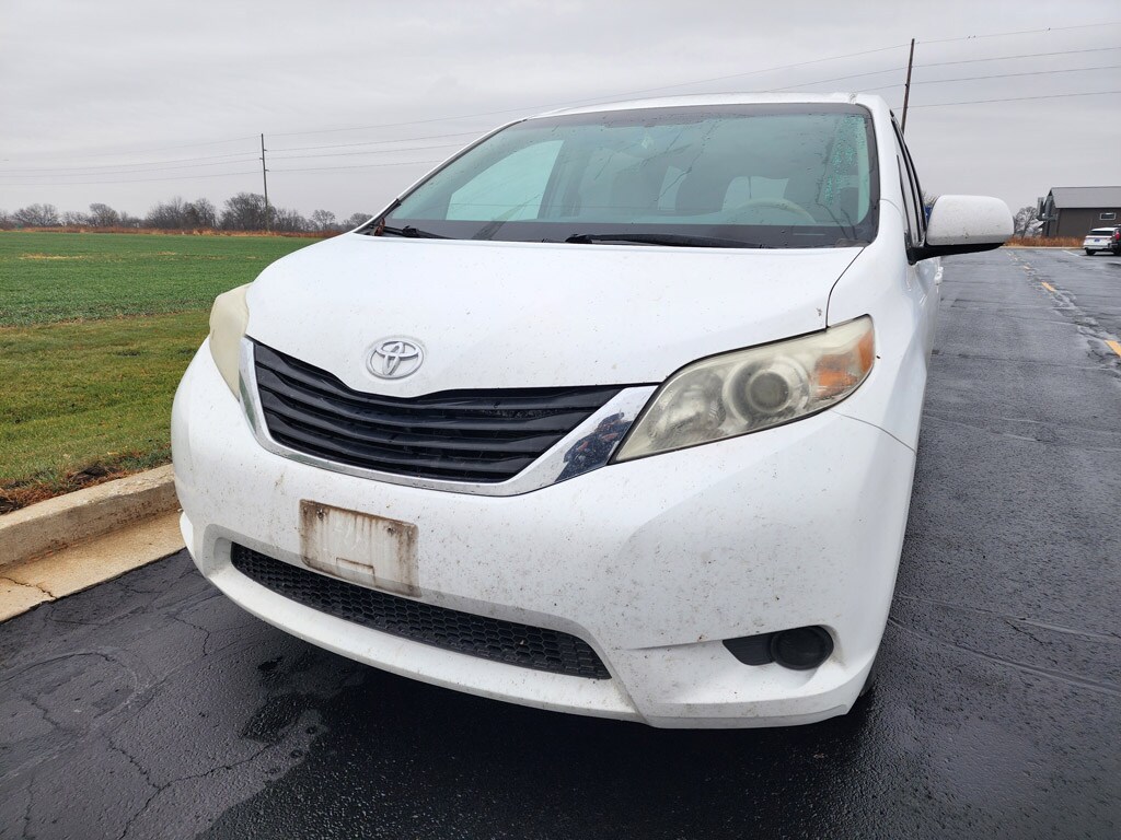 Used 2011 Toyota Sienna Van; Passenger