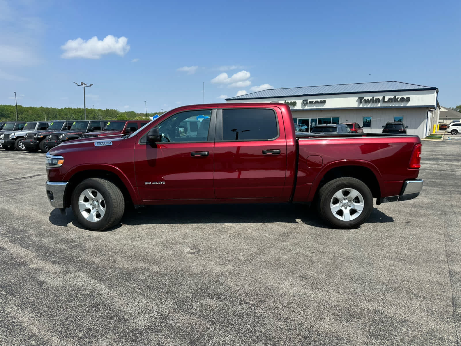 2025 Ram 1500 Big Horn photo 2