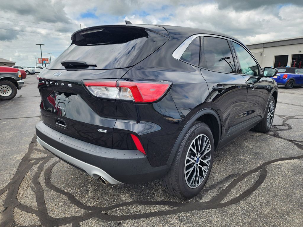 2022 Ford Escape SE photo 4