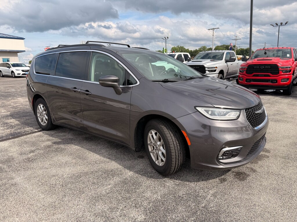 Used 2022 Chrysler Pacifica
