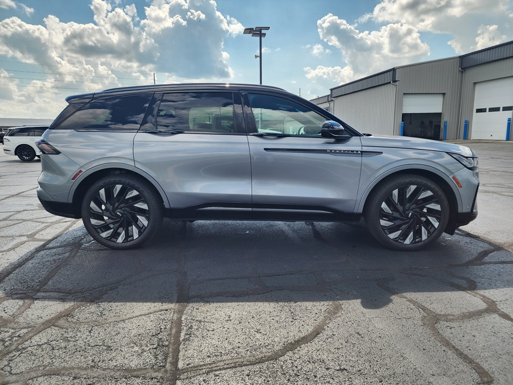 Used 2024 Lincoln Nautilus Reserve SUV