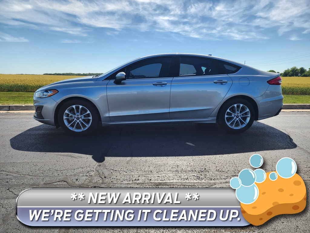 2020 Ford Fusion SE FWD's photo